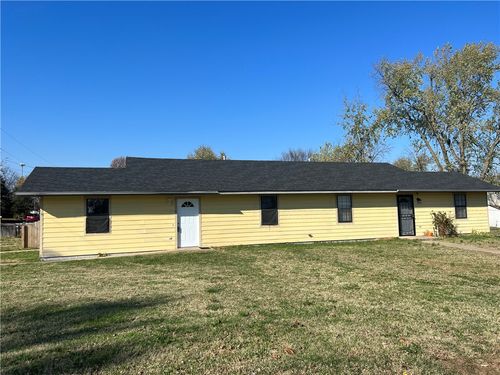 850 S Jersey, Siloam Springs, AR, 72761 | Card Image