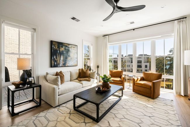 Family Room | Image 18