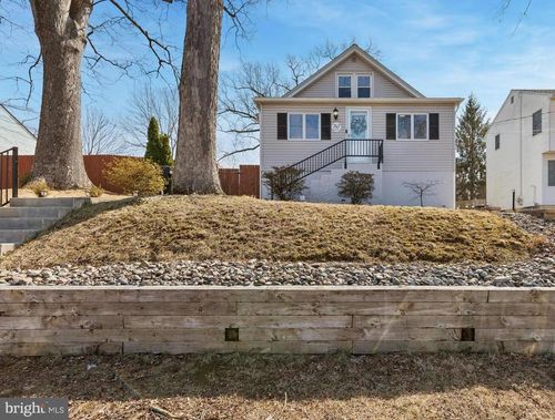 747 Tennis Ave, GLENSIDE, PA, 19038-1706 | Card Image