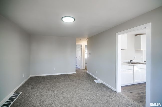 2217 W Marquette St, House other with 2 bedrooms, 1 bathrooms and null parking in Peoria IL | Image 8