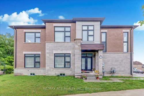 142 Settlers Rd E, Oakville, ON, L6H0Y3 | Card Image