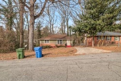 751 Yale Pl Sw, Atlanta, GA, 30315-6205 | Card Image