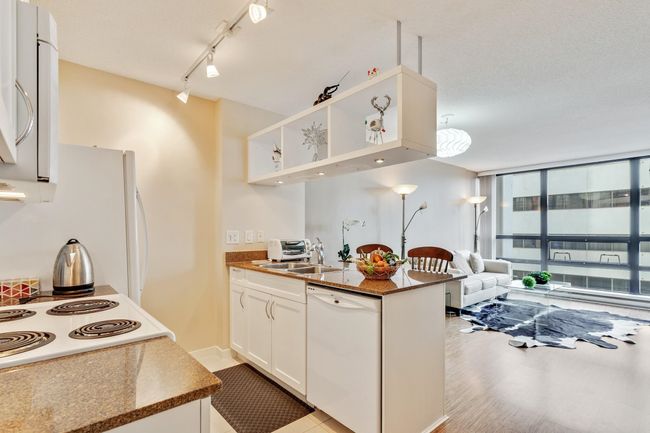 1227 - 933 Hornby Street, Condo with 1 bedrooms, 1 bathrooms and 1 parking in Vancouver BC | Image 10