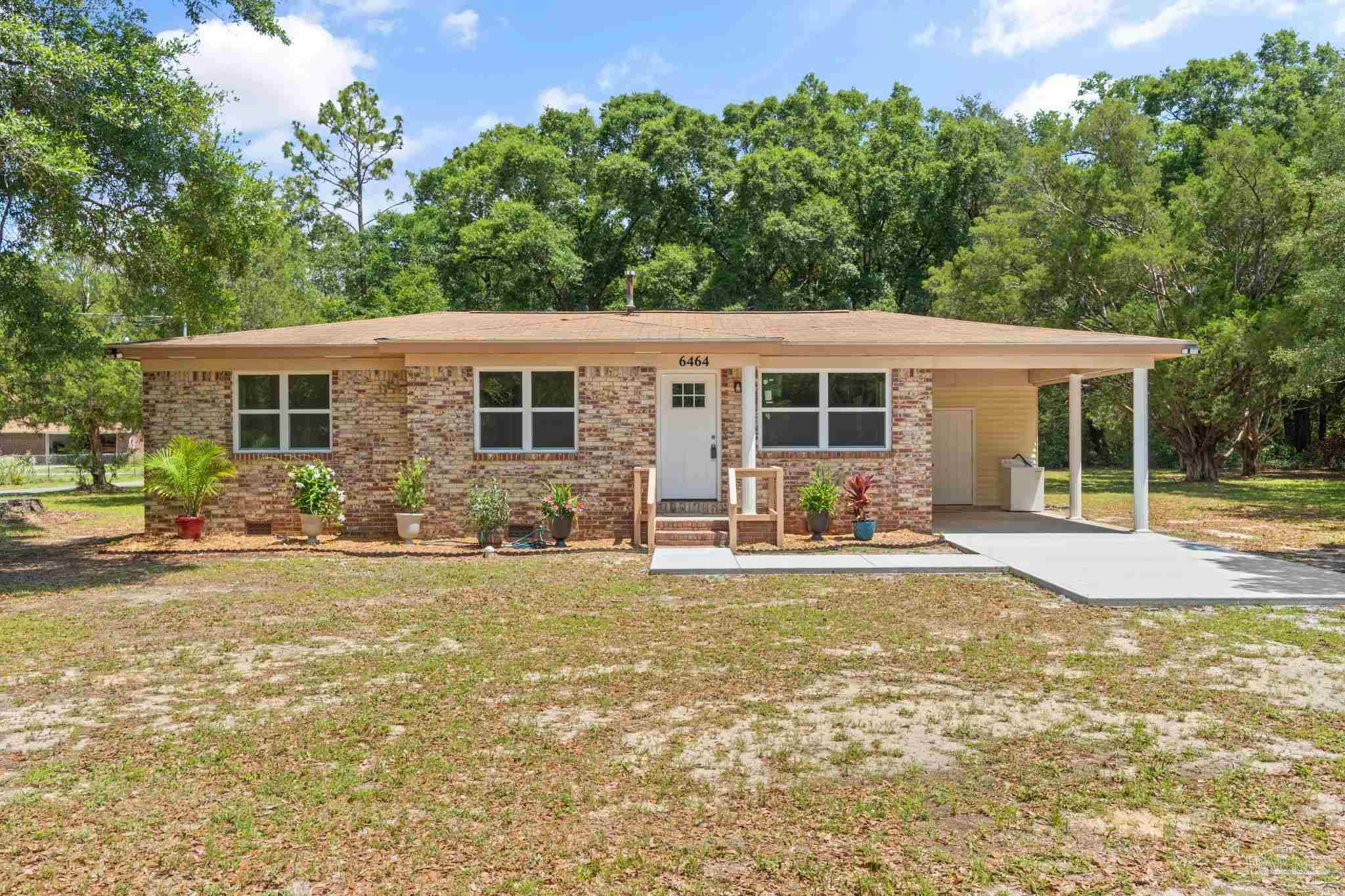 Magnolia St, Milton, FL 32570