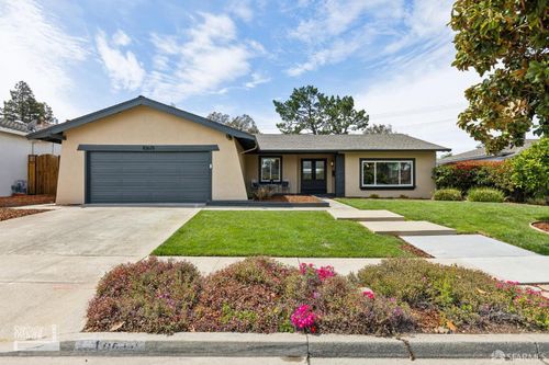 10619 Nathanson Ave, Cupertino, CA, 95014-1330 | Card Image