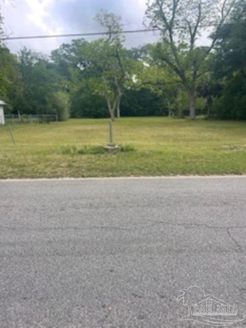 3518 N S St, Pensacola, FL, 32505-4129 | Card Image