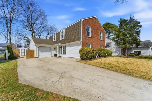 1906 White Rock Bnd, Chesapeake, VA, 23320-7434 | Card Image