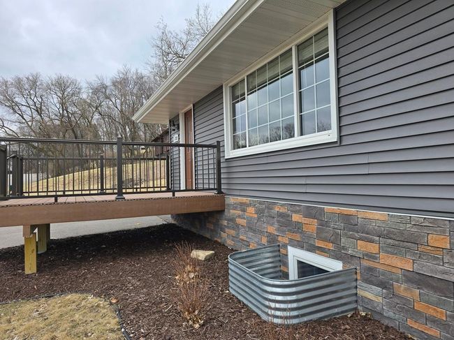 exterior8.jpg | Image 7