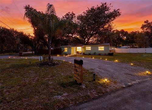 903 King St, PLANT CITY, FL, 33563-1715 | Card Image