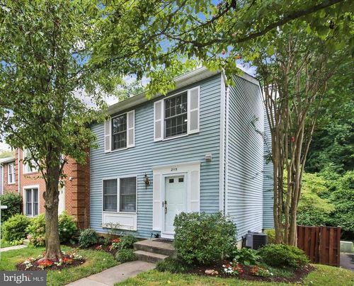 2115 Preston Square Ct, Falls Church, VA, 22043-1654 | Card Image