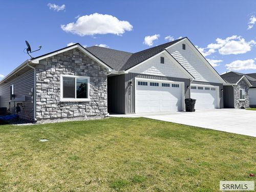453 Rocky Mountain Ave, Shelley, ID, 83274-1043 | Card Image