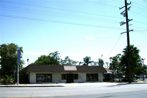 1639 E Base Line St, San Bernardino, CA, 92410-4117 | Card Image