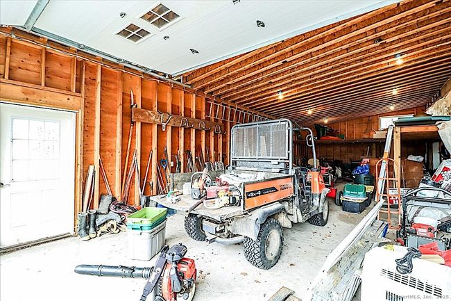 Third Barn Bay Used for Cold Storage | Image 38