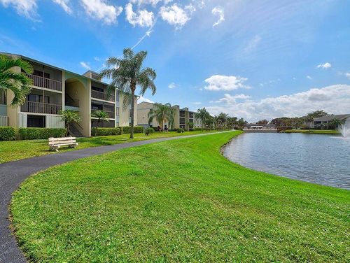 b2-1109 Green Pine Blvd, West Palm Beach, FL, 33409-7052 | Card Image
