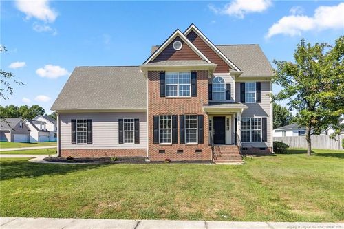 5612 Edwin Deaver Dr, Hope Mills, NC, 28348-1820 | Card Image