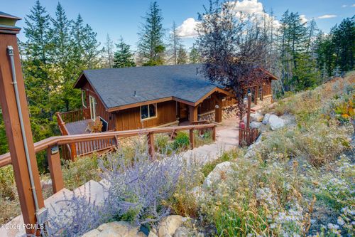 390 Matterhorn Dr, Park City, UT, 84098-5230 | Card Image