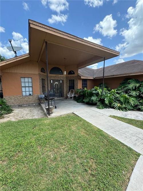 2270 E Anacua Cir, Roma, TX, 78584-8775 | Card Image