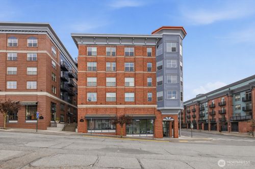 208-910 Harris Ave, Bellingham, WA, 98225-7008 | Card Image