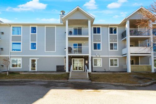308-2000 Valleyview Pk Se, Calgary, AB, T2B3R6 | Card Image