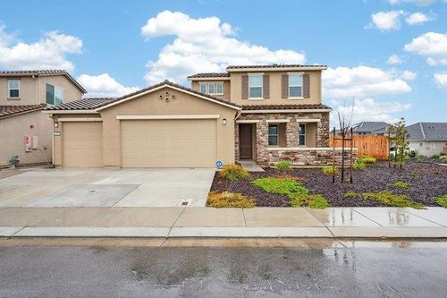 1096 Wildrose Dr, Hollister, CA, 95023-6399 | Card Image