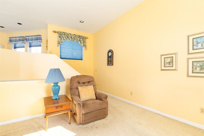 Second level sitting area | Image 15