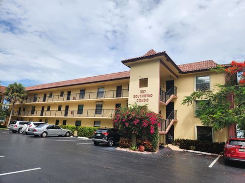 304-327 Southwind Dr, North Palm Beach, FL, 33408-5361 | Card Image