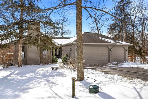 18 Colony Ln, GALENA, IL, 61036-8692 | Card Image