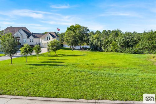 4440 E Bayou Maison Cir, Dickinson, TX, 77539 | Card Image