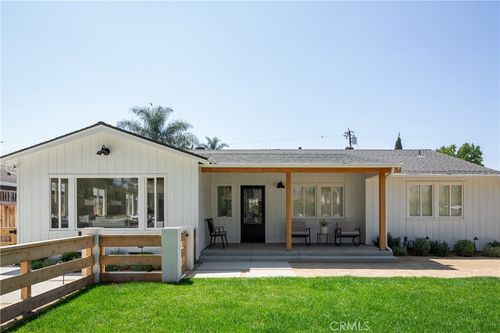 158 N Maplewood St, Orange, CA, 92866-1724 | Card Image