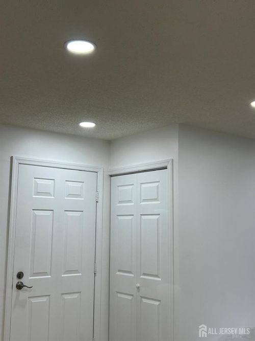 223 Wycoff Way W, East Brunswick, NJ, 08816-5646 | Card Image