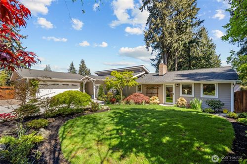 643 Edmonds Way, Edmonds, WA, 98020 | Card Image