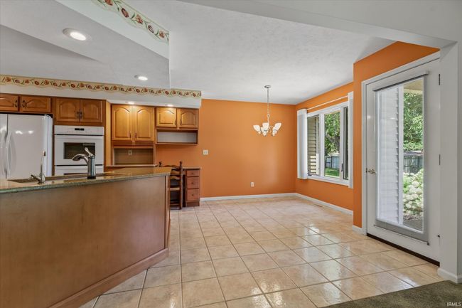 1722 Cobblestone Blvd, Condo with 3 bedrooms, 3 bathrooms and null parking in Elkhart IN | Image 7