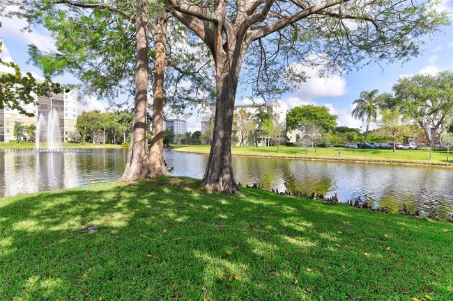 APT-908 - 2334 S Cypress Bend Dr, Condo with 3 bedrooms, 2 bathrooms and null parking in Pompano Beach FL | Image 29