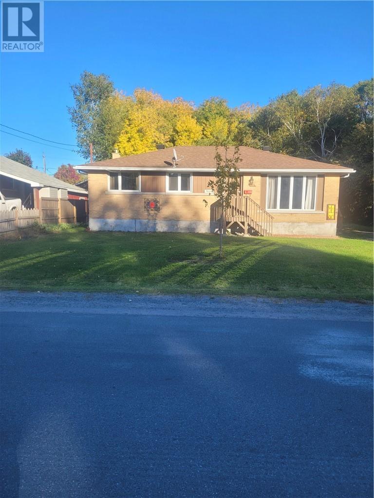 768 Danforth Ave, For Sale in Sudbury - eXp Realty