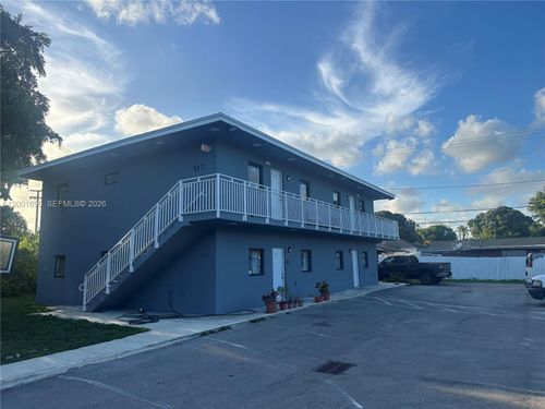 c-587 Nw 100th St, Miami, FL, 33150-1410 | Card Image