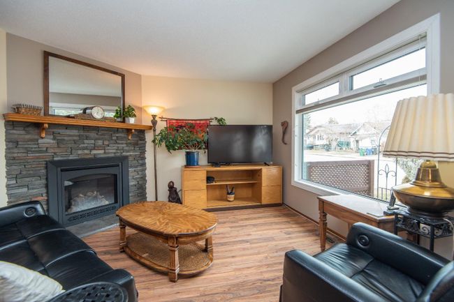 4621 44 Street, Home with 2 bedrooms, 3 bathrooms and 1 parking in Red Deer AB | Image 24