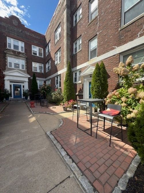 apt-26-15 Ives St, Beverly, MA, 01915-5247 | Card Image