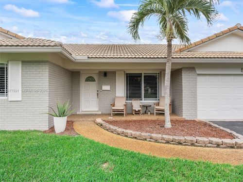 5620 Sw 9th St, Plantation, FL, 33317-4702 | Card Image