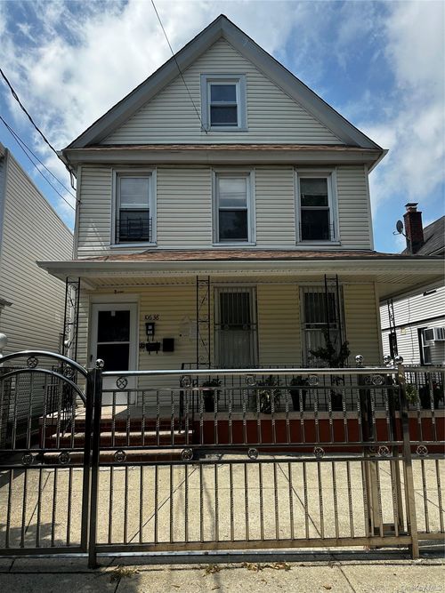 10638 97th St, Ozone Park, NY, 11417-2104 | Card Image
