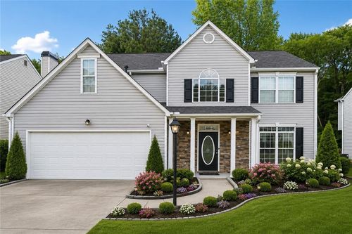 2182 Fall Creek Ldg, Loganville, GA, 30052-8844 | Card Image