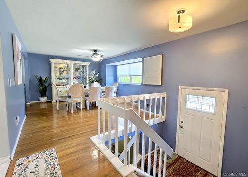 113 Berkeley Ave, Selden, NY, 11784-1903 | Card Image