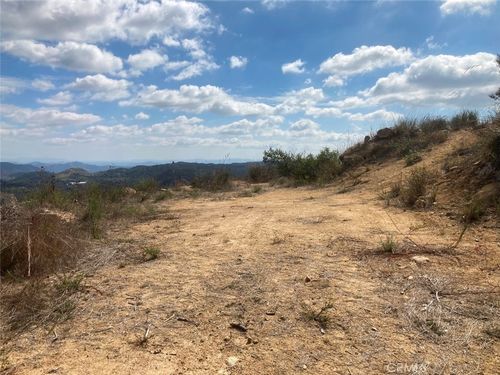 2 Daneri Ln, Temecula, CA, 92589 | Card Image