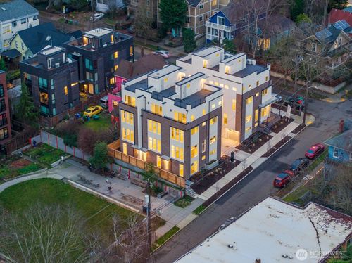 1064 E Republican St, Seattle, WA, 98102-5034 | Card Image