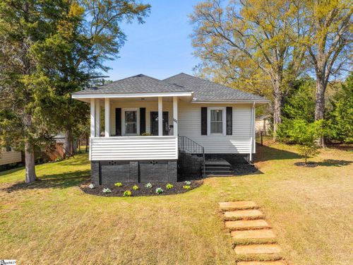 101 Lawrence St, Lyman, SC, 29365-1626 | Card Image