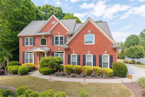 1850 Chattahoochee Run Dr, Suwanee, GA, 30024-8362 | Card Image