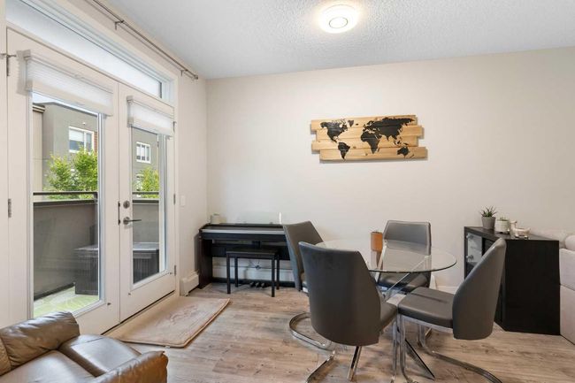 210 - 7 Westpark Common Sw, Condo with 2 bedrooms, 2 bathrooms and 1 parking in Calgary AB | Image 8