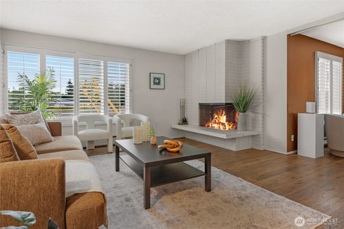 apt-403-5915 Highway Pl, Everett, WA, 98203-3768 | Card Image