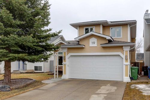 19 Riverstone Cres Se, Calgary, AB, T2C4A4 | Card Image