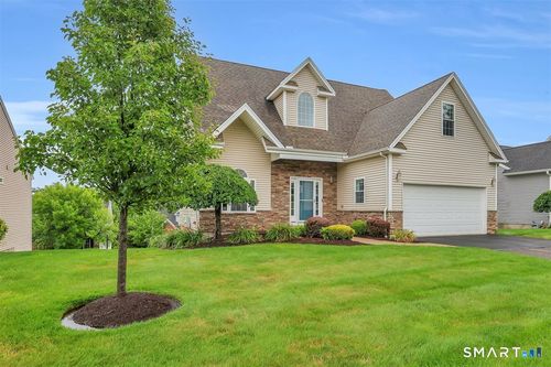 52-52 Sonoma Ln, Middletown, CT, 06457-2077 | Card Image
