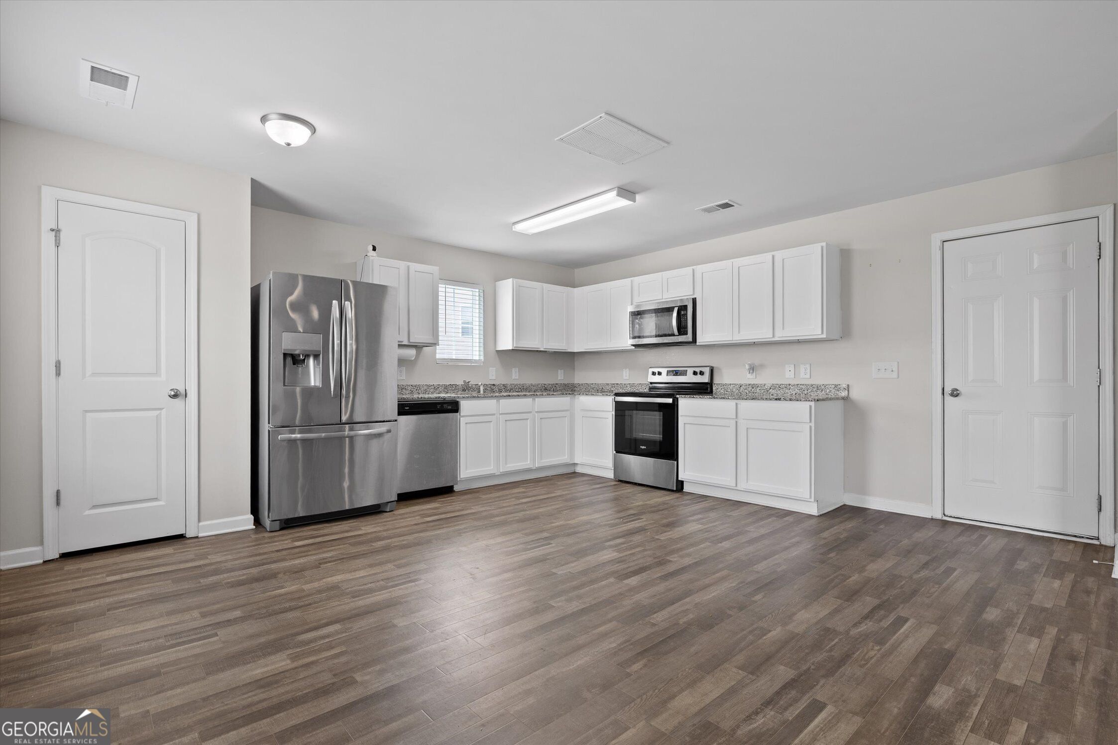Residential in Chatsworth 5